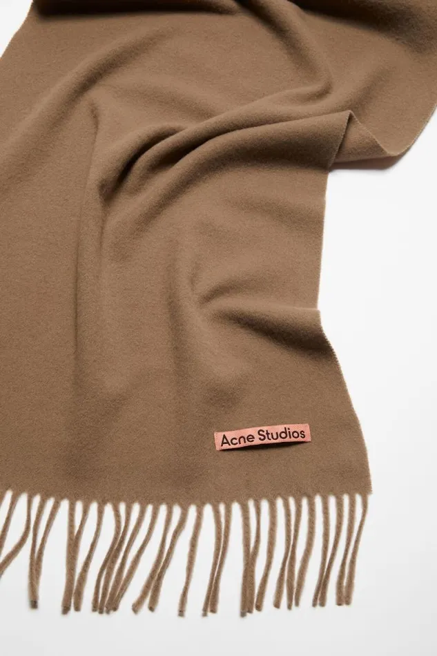 Acne Studios Fringe Wool Scarf Narrow Caramel Brown Man Scarves