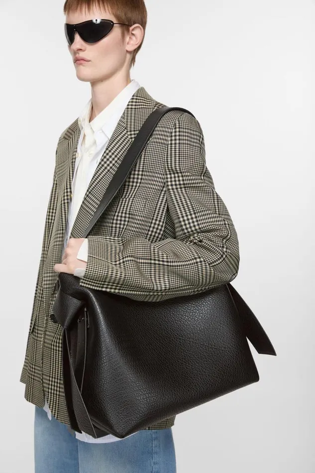 Acne Studios Musubi Midi Shoulder Bag Black Woman Bags