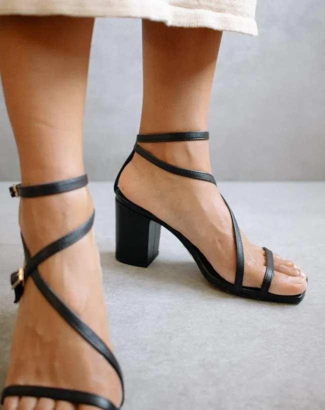 ALOHAS Heels Manhattan 8211 Black Leather Sandals 8211 Women