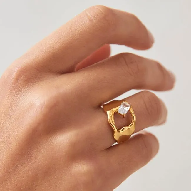 ALOHAS Jewelry Cortex 8211 Gold And Crystal Ring 8211 Women