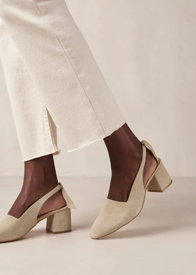 ALOHAS Mules Charlotte 8211 Beige Suede Pumps 8211 Women