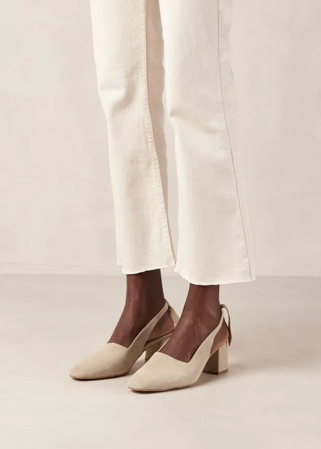 ALOHAS Mules Charlotte 8211 Beige Suede Pumps 8211 Women