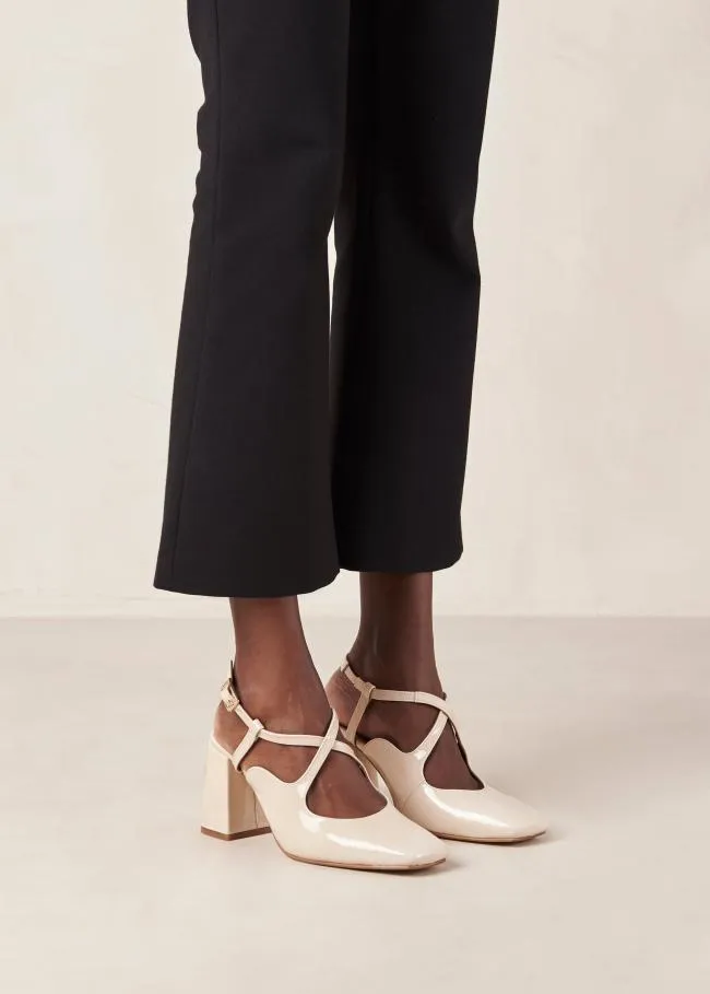 ALOHAS Pumps Reggie 8211 Cream Patent Leather Pumps 8211 Women