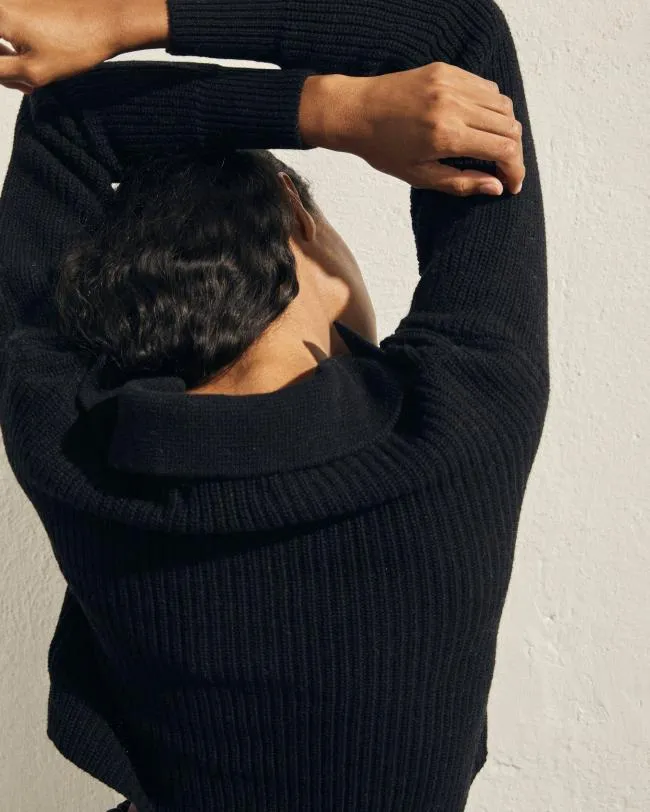 ALOHAS Sweaters and Cardigans Airliner 8211 Black Knit Top 8211 Women