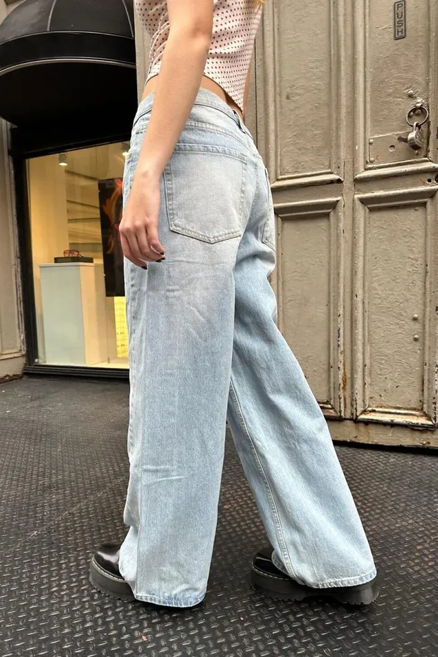 Brandy Melville Bottoms Lola Jeans Bleached Washed Denim 8211 Women