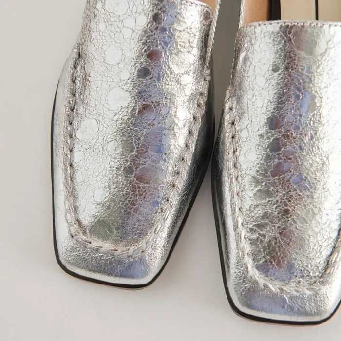 Dolce Vita Beny Flats Silver Distressed Leather Women Flats and Loafers
