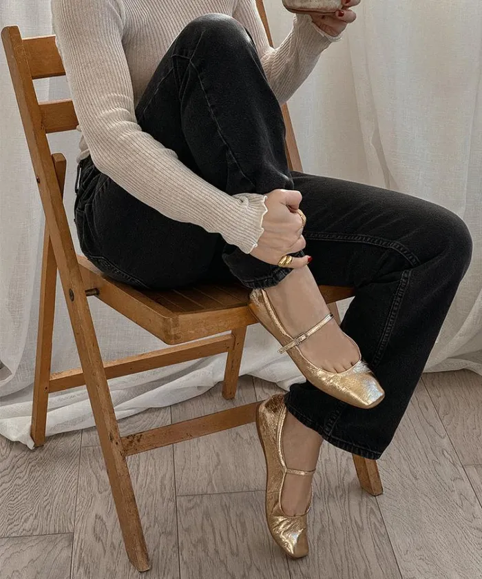 Dolce Vita Reyes Ballet Flats Gold Distressed Leather Women Flats and Loafers