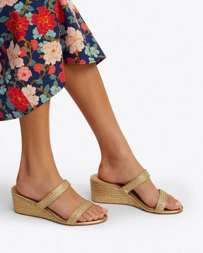 Draper James Shoes Women Margaret Wedge Sandal In Gold