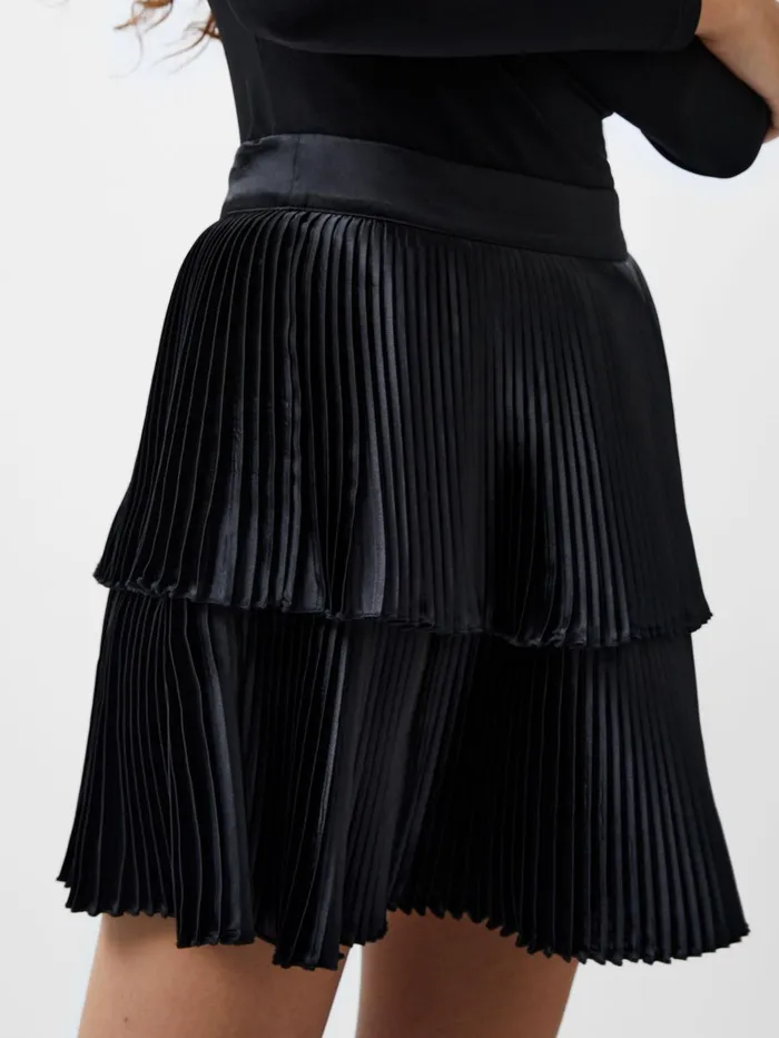 French Connection Ilsa Pleated Mini Skirt Blackout Woman Skirts