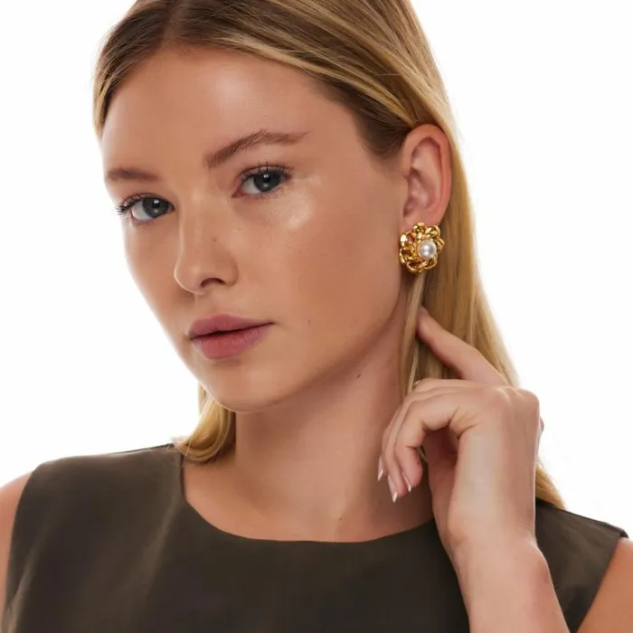 Kenneth Jay Lane Metallic Finish Earrings Women Gold And Pearl Open Link Flower Pierced Earring Kenneth Jay Lane Metallic Finish Earrings Women Gold And Pearl Open Link Flower Pierced Earring