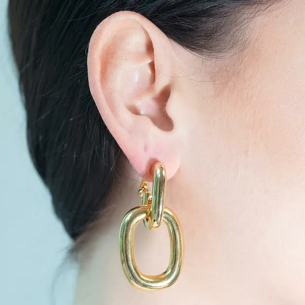 Kenneth Jay Lane Metallic Finish Earrings Women Polished Gold Doorknocker Pierced Earrings Kenneth Jay Lane Metallic Finish Earrings Women Polished Gold Doorknocker Pierced Earrings