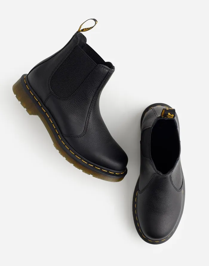 Madewell Dr Martens 2976 Chelsea Boots In Leather Black Virginia Women Boots