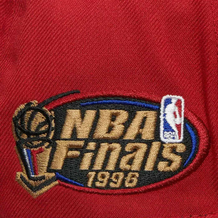 Men039sWomen039s Fitted 163 Styles Mitchell and Ness Velour Under Fitted HWC Chicago Bulls Men039sWomen039s Fitted 163 Styles Mitchell and Ness Velour Under Fitted HWC Chicago Bulls