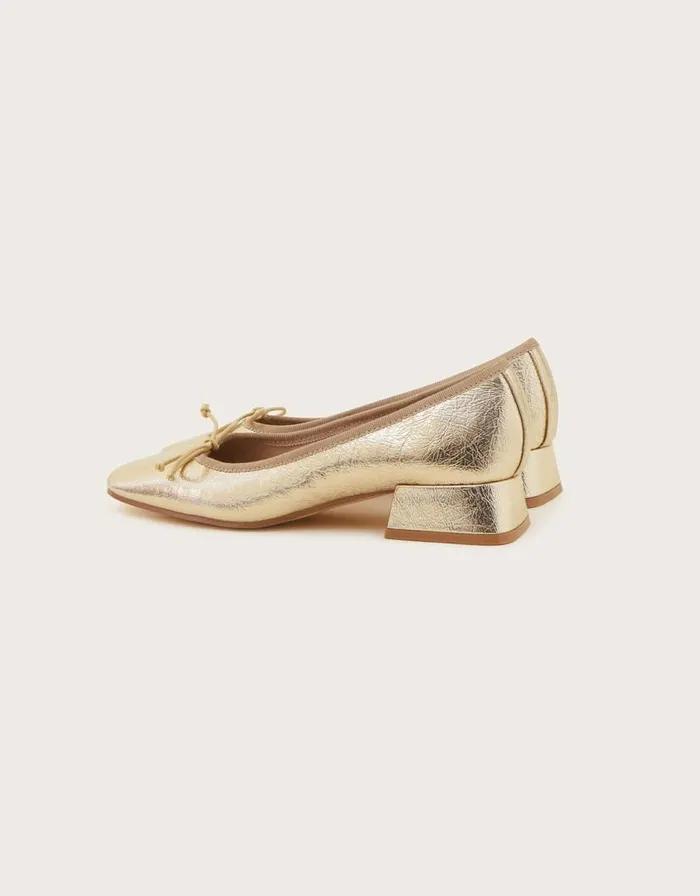 Monsoon SquaredToe Block Heels Gold Women Sandals Monsoon SquaredToe Block Heels Gold Women Sandals