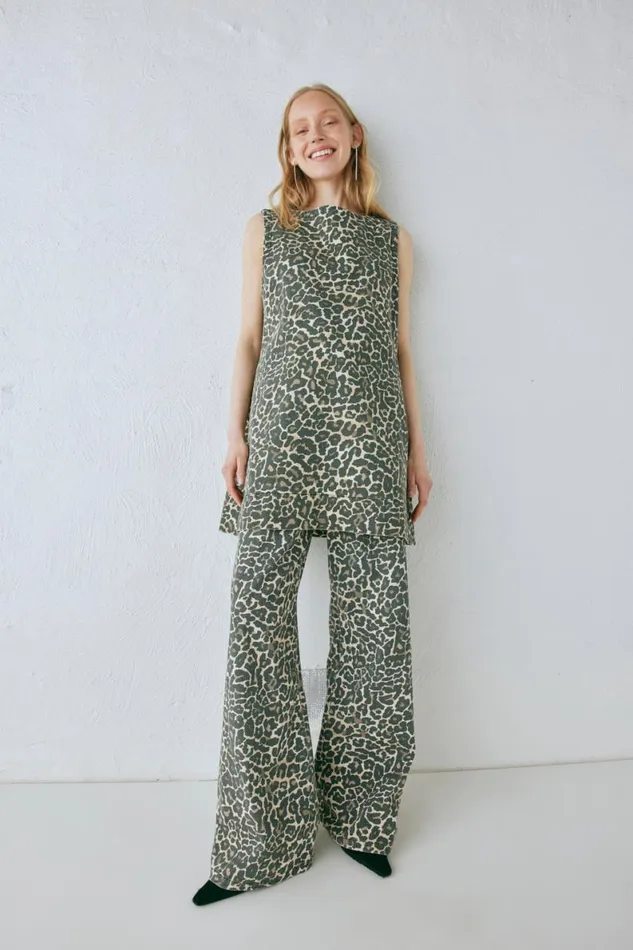 Pants Women VRG GRL Zia Denim Jeans Leopard Pants Women VRG GRL Zia Denim Jeans Leopard
