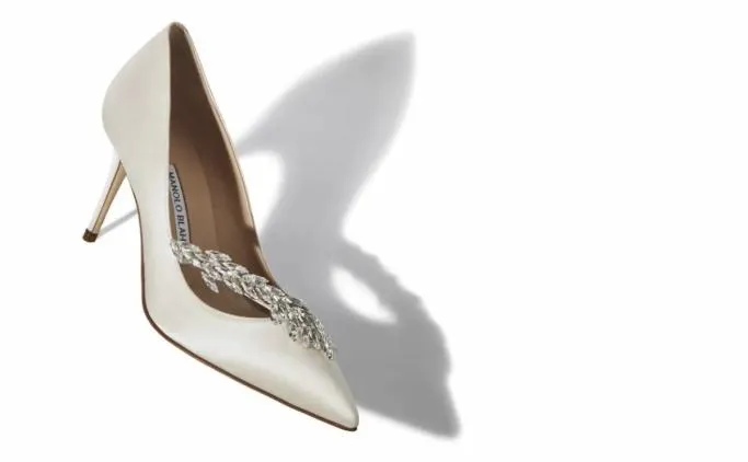 Pumps Women Manolo Blahnik NADIRA White Satin Jewel Buckle Pumps
