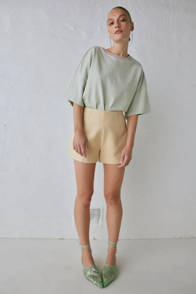 Short Sleeve Women VRG GRL Willow Tee Oyster Short Sleeve Women VRG GRL Willow Tee Oyster