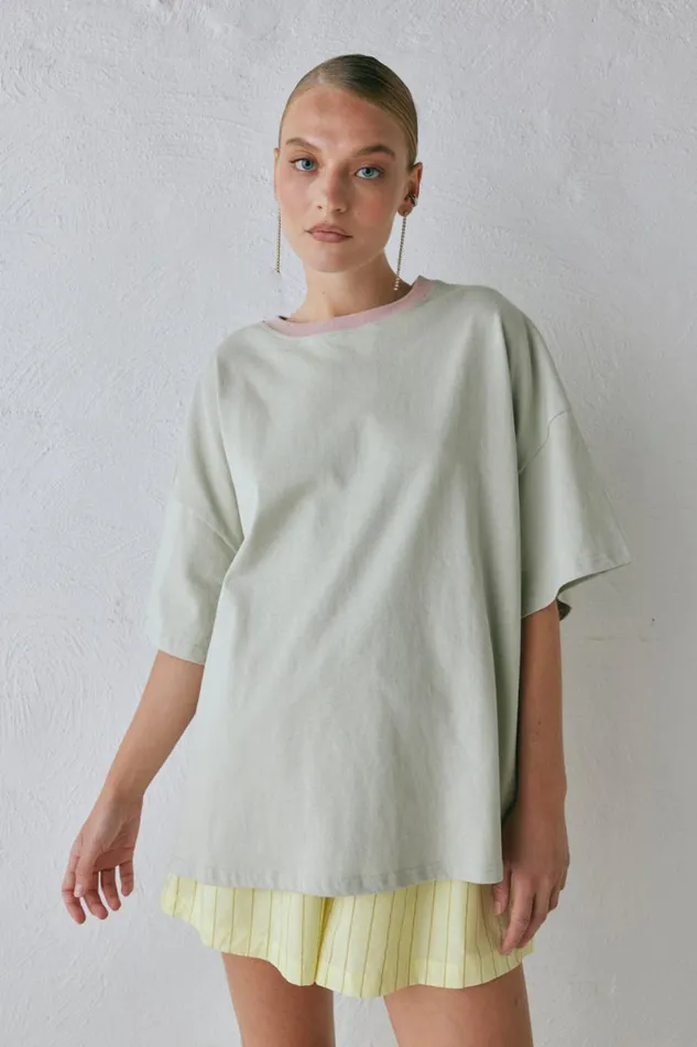 Short Sleeve Women VRG GRL Willow Tee Oyster Short Sleeve Women VRG GRL Willow Tee Oyster