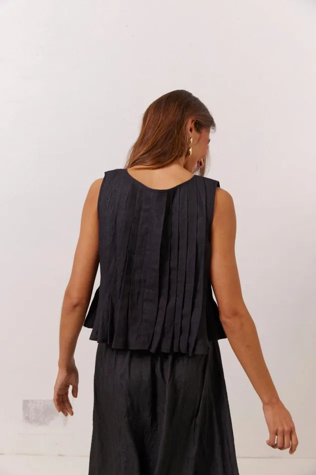 Sleeveless Women VRG GRL Valeria Linen Top Black Sleeveless Women VRG GRL Valeria Linen Top Black