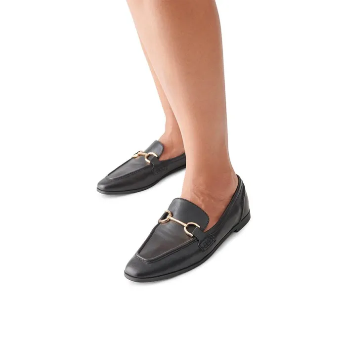 Steve Madden Carrine Black Leather Womens Loafers and Flats
