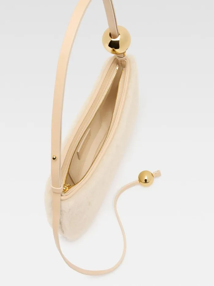 The Bisou Perle Offwhite Women JACQUEMUS Shoulder Bags The Bisou Perle Offwhite Women JACQUEMUS Shoulder Bags