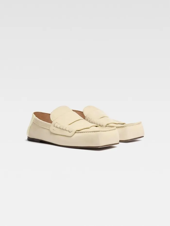 The Carr Loafers Pale Yellow Women JACQUEMUS Shoes The Carr Loafers Pale Yellow Women JACQUEMUS Shoes