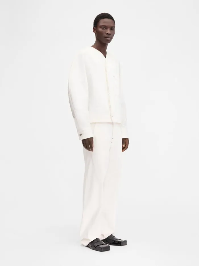 The DeNmes Faro Denim Shirt Offwhite Men JACQUEMUS Shirts The DeNmes Faro Denim Shirt Offwhite Men JACQUEMUS Shirts
