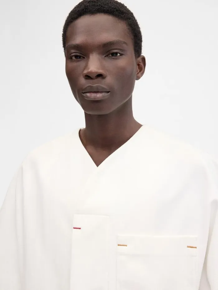 The DeNmes Faro Denim Shirt Offwhite Men JACQUEMUS Shirts The DeNmes Faro Denim Shirt Offwhite Men JACQUEMUS Shirts