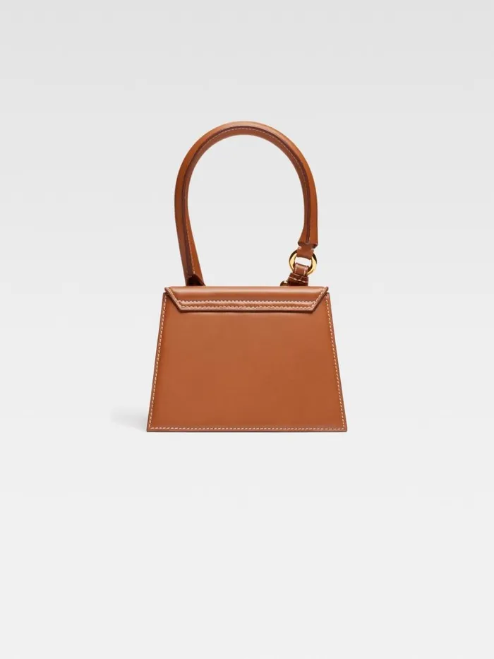 The Medium Chiquito With Buckle Light Brown Women JACQUEMUS Crossbody and Handbags The Medium Chiquito With Buckle Light Brown Women JACQUEMUS Crossbody and Handbags