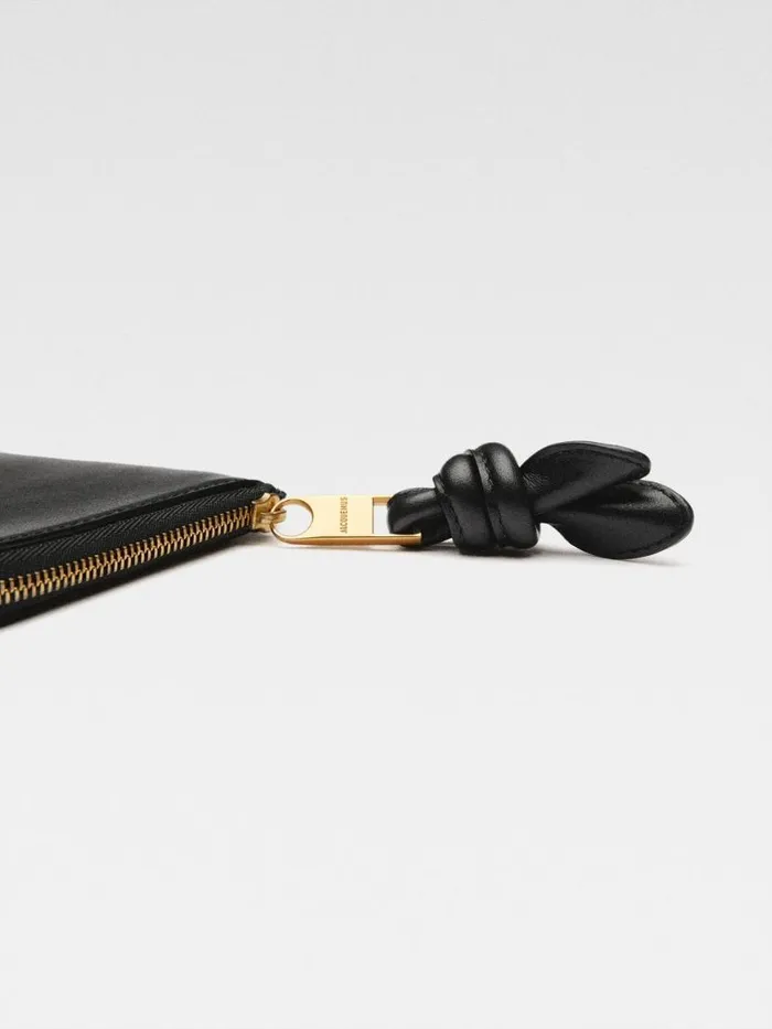 The Tourni Wallet Black WomenMen JACQUEMUS Small Leather Goods The Tourni Wallet Black WomenMen JACQUEMUS Small Leather Goods