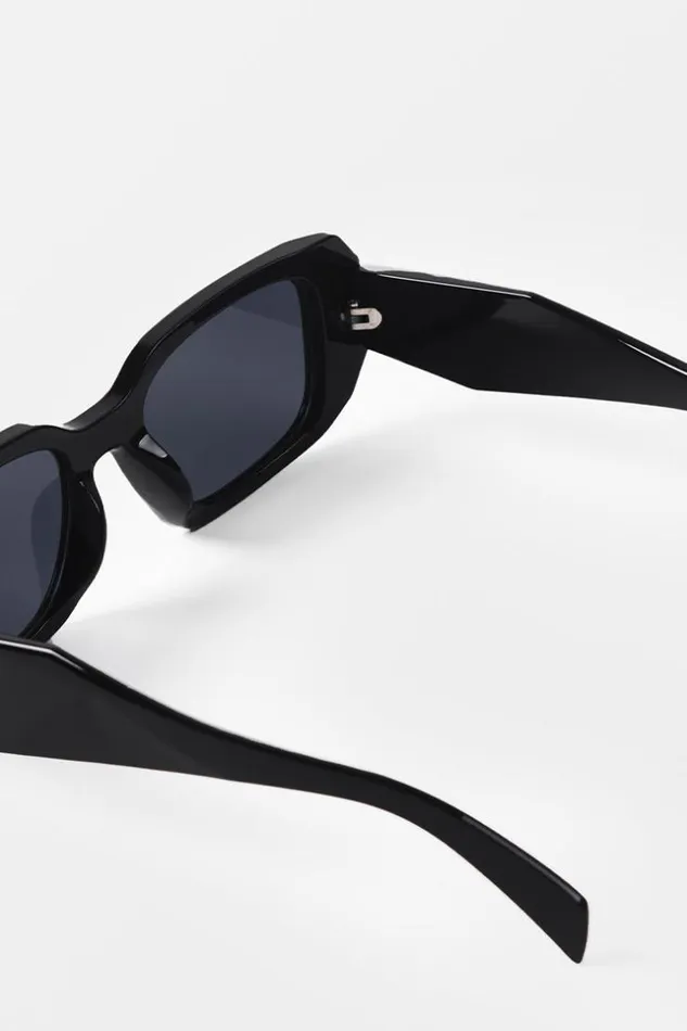Women Bags Cupshe Sable Square Black Sunglasses Black