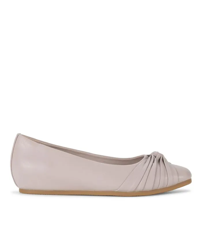 Women Baretraps Flats and Loafers Chainey Casual Flat Lavendar Mist Women Baretraps Flats and Loafers Chainey Casual Flat Lavendar Mist