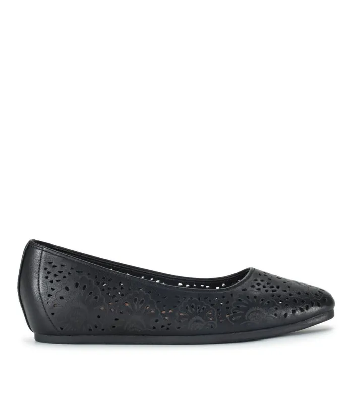 Women Baretraps Flats and Loafers Chika Casual Flat Black Women Baretraps Flats and Loafers Chika Casual Flat Black