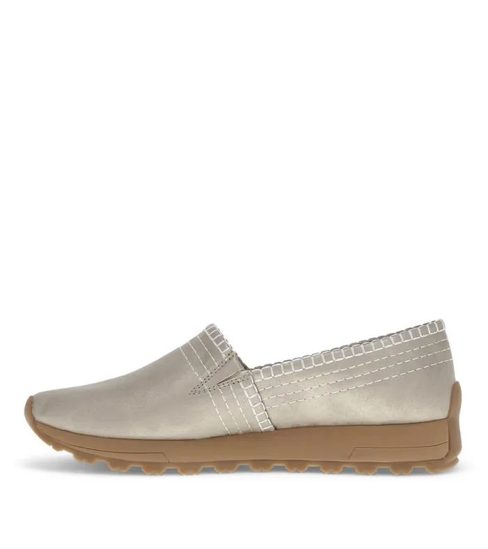 Women Baretraps Sneakers Gennie Slip On Champagne Women Baretraps Sneakers Gennie Slip On Champagne