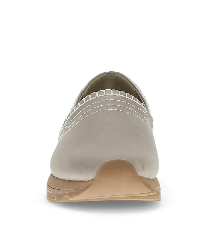 Women Baretraps Sneakers Gennie Slip On Champagne Women Baretraps Sneakers Gennie Slip On Champagne