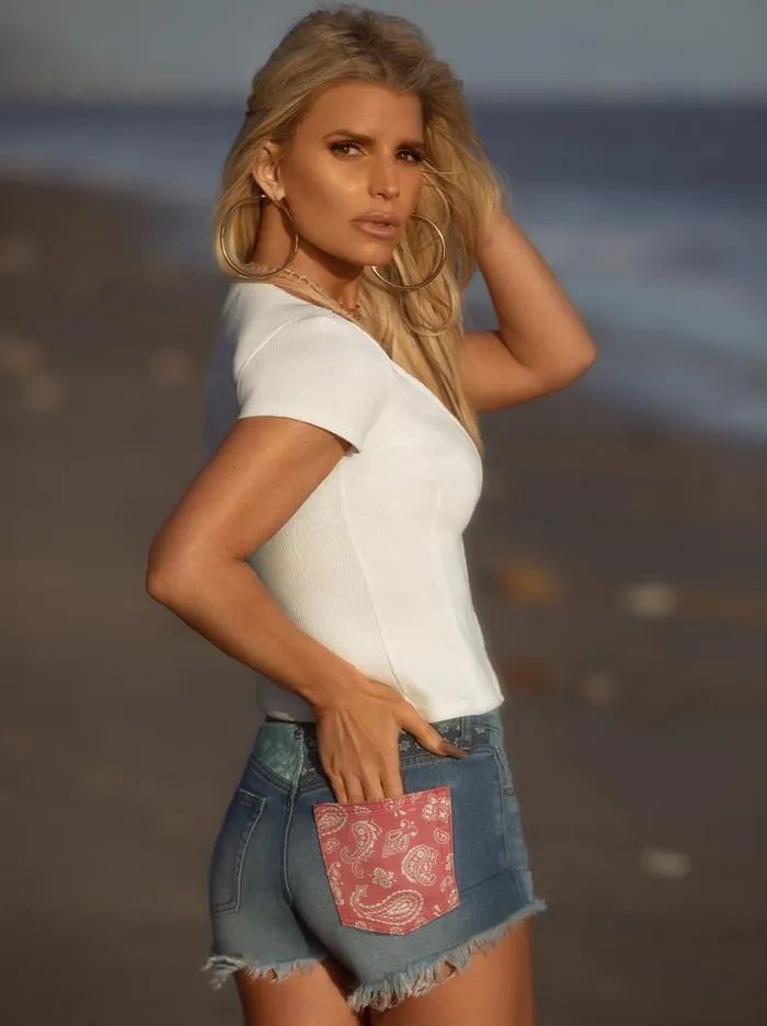 Women Bottoms Jessica Simpson Hug Me High Rise Short In Lovey Dovey