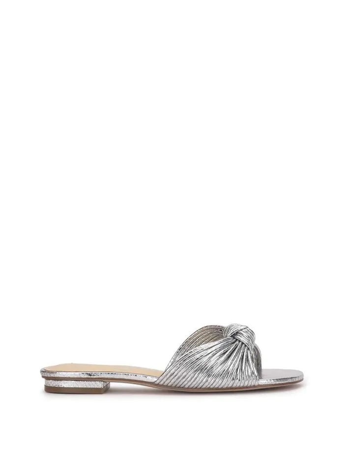 Women Flats Jessica Simpson Dydra Knotted Flat Sandal In Silver
