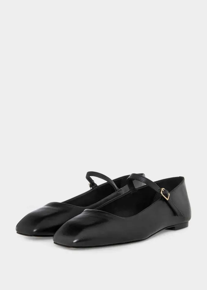 Women HOBBS Flats Chrissy Mary Jane Black