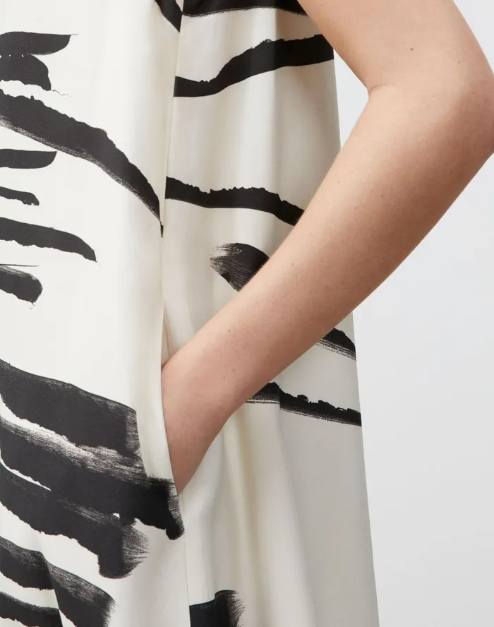 Women Lafayette 148 New York Dresses Ross Dress In Painted Zebra Stripe Print Drape Cloth Creme Fraiche Multi