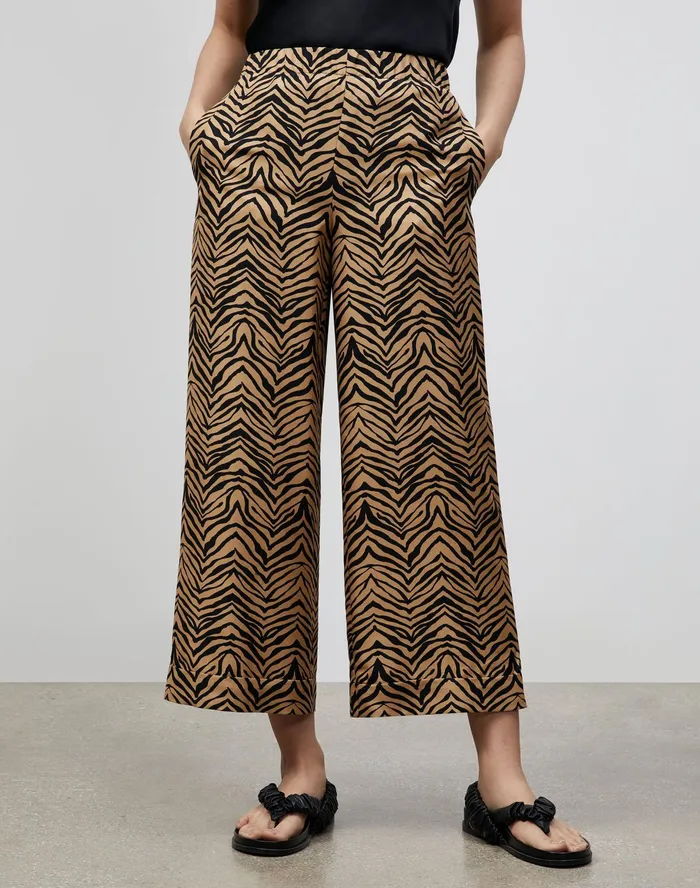 Women Lafayette 148 New York Pants and Shorts Riverside Cropped Pant In Mini Zevron Print Shantung Honeynut Multi Women Lafayette 148 New York Pants and Shorts Riverside Cropped Pant In Mini Zevron Print Shantung Honeynut Multi