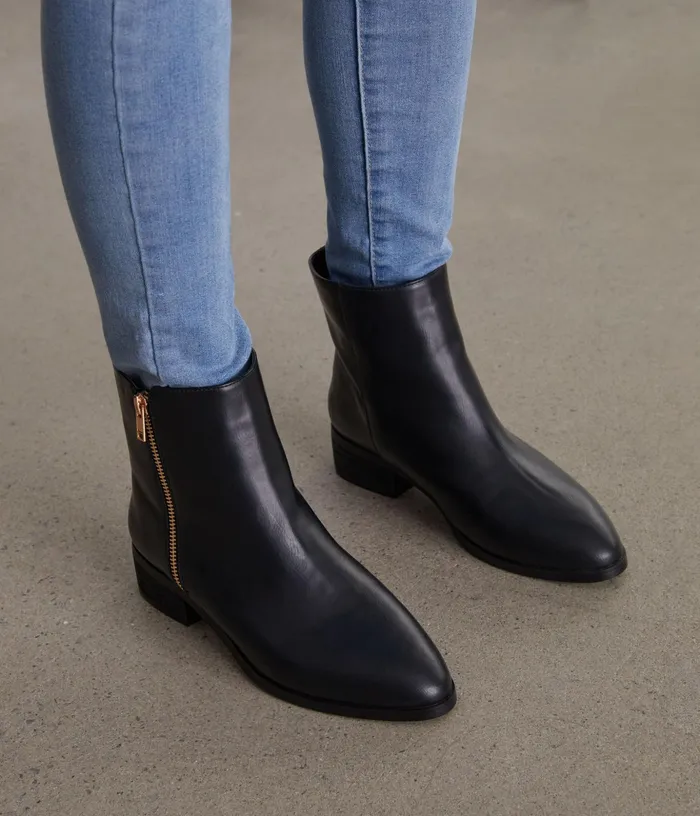 Women Liman Vegan Flat Boots Black Matt and Nat Boots