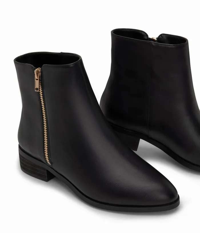 Women Liman Vegan Flat Boots Black Matt and Nat Boots