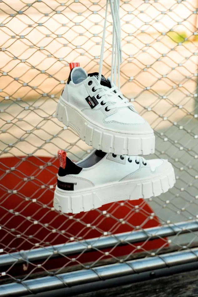 Women Sneakers PALLADIUM PALLATOWER LO Star White Women Sneakers PALLADIUM PALLATOWER LO Star White